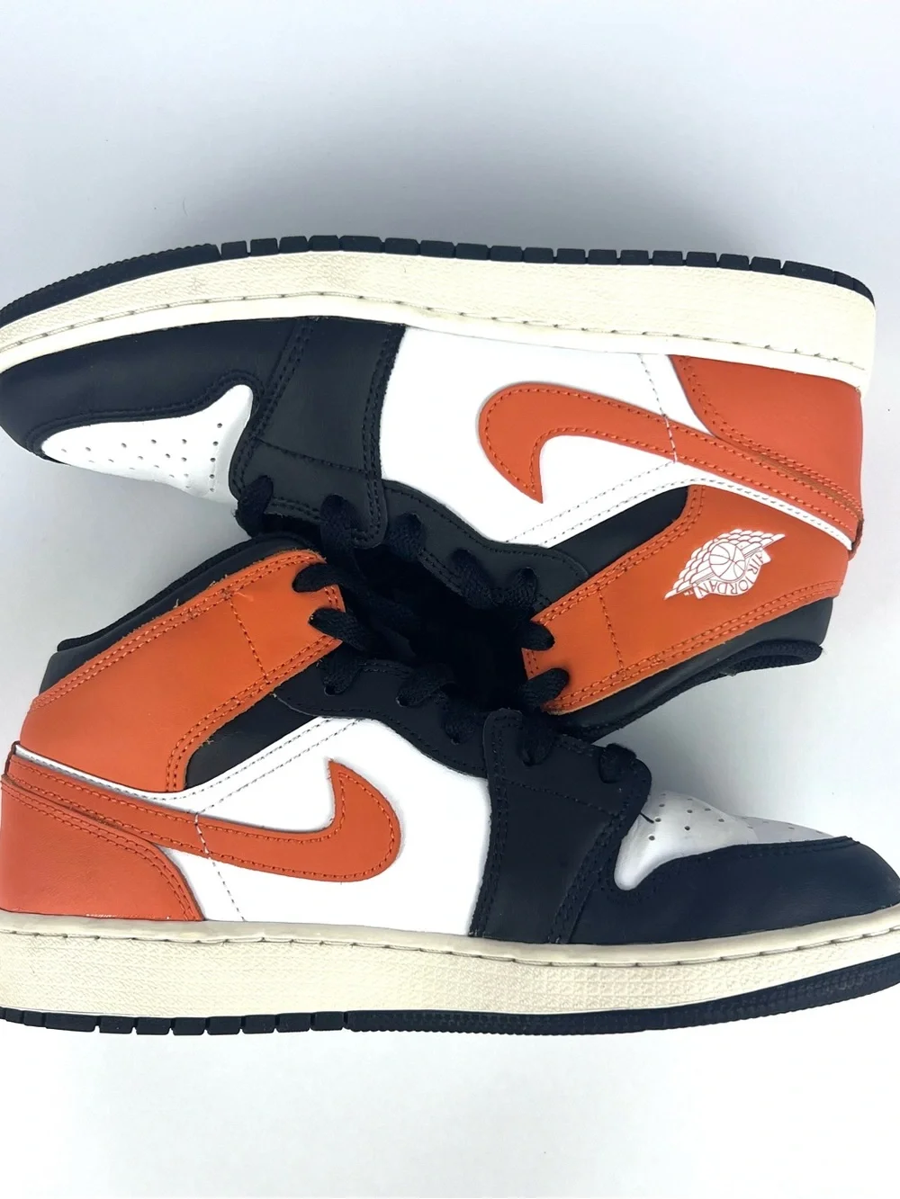Nike Air Jordan 1 Mid - Orange/Black/White Kids Sneakers